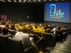 La salle de projection des Beaux Arts, juste avant l'arrivée des auteurs de Renaissance, pour un visionnage en leur compagnie du film