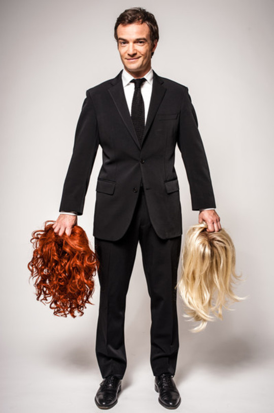 Jonathan Lambert dans Perruques 